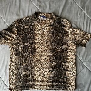 Zara trafaluc snake print shirt EUC